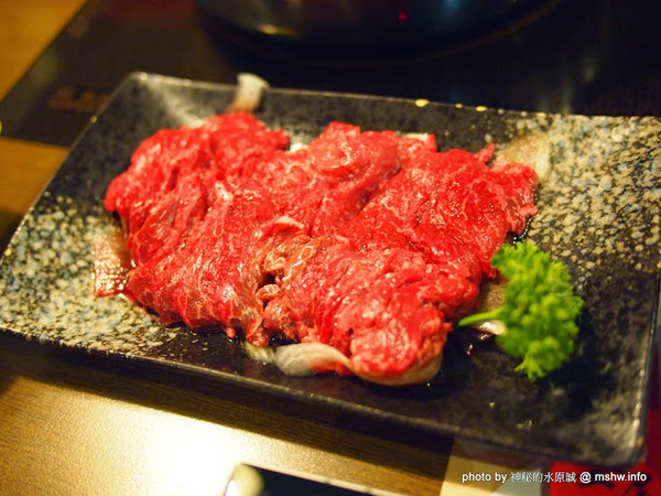 京宴屋涮涮鍋:【食記】新北Jing Yan Wu 京宴屋金門酒糟牛料理全餐&龍益莊牛肉乾@永和樂華夜市捷運MRT頂溪 : 全台唯一金門酒糟溫體牛肉火鍋!食材新鮮湯頭好,牛肉煮久也不乾澀喔!