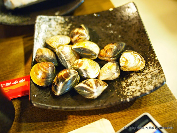 京宴屋涮涮鍋:【食記】新北Jing Yan Wu 京宴屋金門酒糟牛料理全餐&龍益莊牛肉乾@永和樂華夜市捷運MRT頂溪 : 全台唯一金門酒糟溫體牛肉火鍋!食材新鮮湯頭好,牛肉煮久也不乾澀喔!