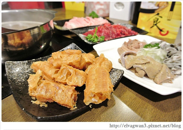 金門酒糟溫體牛肉火鍋、全台唯一、永和美食、老饕推薦、溫體牛肉、龍益莊牛肉乾、伴手禮-台北-捷運頂溪站-鴛鴦鍋-牛肉鍋-豬肉鍋-海鮮鍋-金門空運-深夜食堂-包廂-32-119 (020)-1