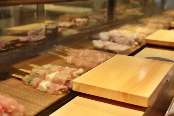 鳥哲燒物專門店，雞胸一夜干，山葵里肌肉，炸瑣骨，山葵里肌肉，深夜食堂，串揚，巷弄美食，捷運美食，隱藏美食