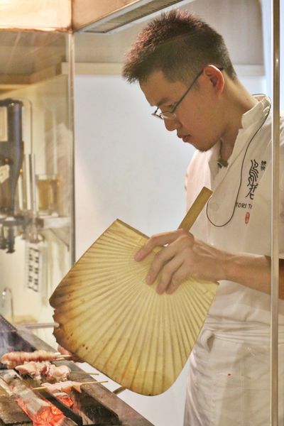 鳥哲燒物專門店，雞胸一夜干，山葵里肌肉，炸瑣骨，山葵里肌肉，深夜食堂，串揚，巷弄美食，捷運美食，隱藏美食