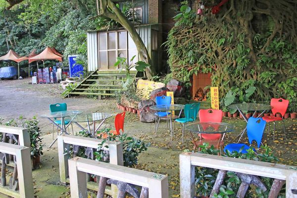 【台北旅遊】和興炭坑與象山101夜景-台北半日遊