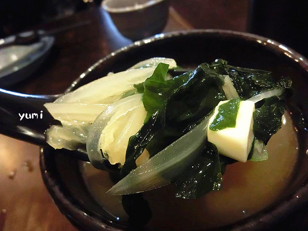 桀すし日本料理：【台中食記】公益路平價日本料理!高cp值~生牛肉片&披薩握壽司讓人回味無窮@桀すし日本料理