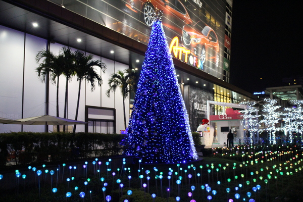 信義區夜景:2014 台北信義商圈聖誕‧跨年倒數