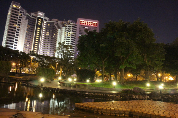 信義區夜景:2014 台北信義商圈聖誕‧跨年倒數