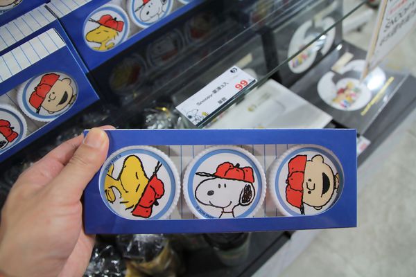 Snoopy 65週年巡迴特展，走進花生漫畫，獨家邀請史努比妹妹Belle(貝兒)，台北松山文創園區，