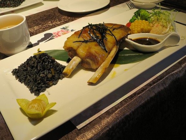 孫家廚坊(一心店)：君問：孫家是啥味？ .. 孫家廚坊 (一心店)