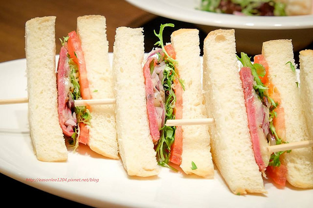 12036423_1007951222559197_4426160831043165574_n