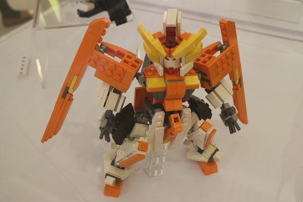 樂高積木展：台北‧免費全台最大樂高積木展/海綿寶寶、小小兵、鋼彈、星際迷航戰艦、阿帕契