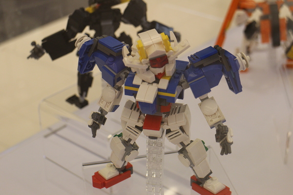 樂高積木展：台北‧免費全台最大樂高積木展/海綿寶寶、小小兵、鋼彈、星際迷航戰艦、阿帕契