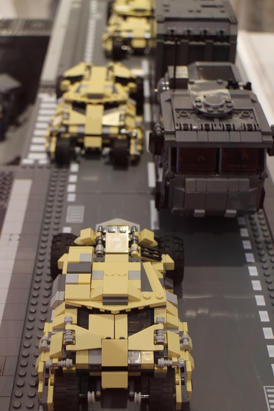 樂高積木展：台北‧免費全台最大樂高積木展/海綿寶寶、小小兵、鋼彈、星際迷航戰艦、阿帕契