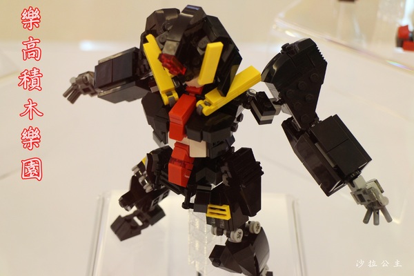 樂高積木展：台北‧免費全台最大樂高積木展/海綿寶寶、小小兵、鋼彈、星際迷航戰艦、阿帕契