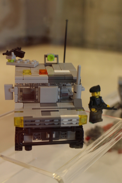 樂高積木展：台北‧免費全台最大樂高積木展/海綿寶寶、小小兵、鋼彈、星際迷航戰艦、阿帕契