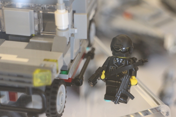 樂高積木展：台北‧免費全台最大樂高積木展/海綿寶寶、小小兵、鋼彈、星際迷航戰艦、阿帕契