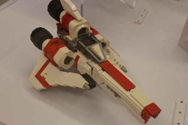 樂高積木展：台北‧免費全台最大樂高積木展/海綿寶寶、小小兵、鋼彈、星際迷航戰艦、阿帕契