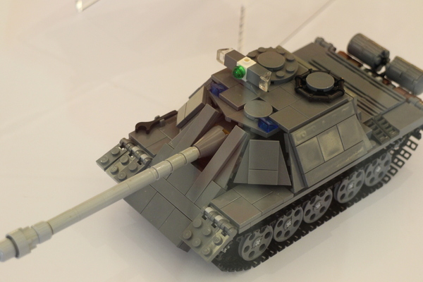 樂高積木展：台北‧免費全台最大樂高積木展/海綿寶寶、小小兵、鋼彈、星際迷航戰艦、阿帕契