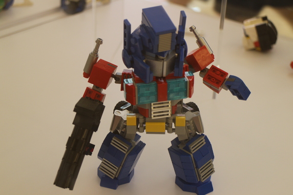 樂高積木展：台北‧免費全台最大樂高積木展/海綿寶寶、小小兵、鋼彈、星際迷航戰艦、阿帕契