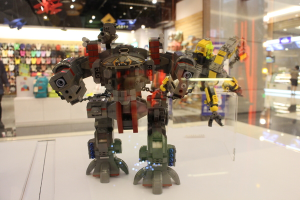 樂高積木展：台北‧免費全台最大樂高積木展/海綿寶寶、小小兵、鋼彈、星際迷航戰艦、阿帕契