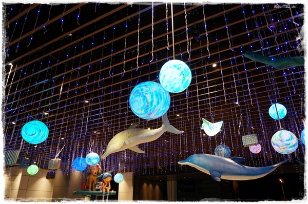 台北Citylink(南港店):【台北◍•ᴗ•◍南港】展覽・幾米 「吹泡泡裝置展」(內含展覽詳細擺放地點與介紹)CITYLINK南港百貨・捷運南港站✯幾米景點|幾米閃亮夢幻造景彩繪牆!真的假的啊?