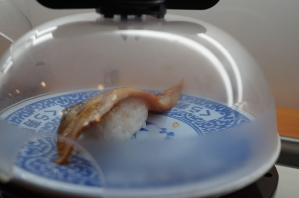 くら寿司藏壽司 Kura Sushi(松江南京店):(胖樺食記)台北市松江南京站くら寿司藏壽司Kura Sushi。物超所值迴轉壽司搭配高噱頭扭蛋。