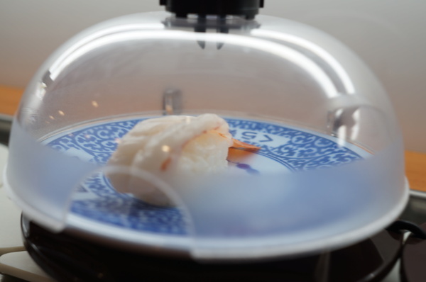 くら寿司藏壽司 Kura Sushi(松江南京店):(胖樺食記)台北市松江南京站くら寿司藏壽司Kura Sushi。物超所值迴轉壽司搭配高噱頭扭蛋。