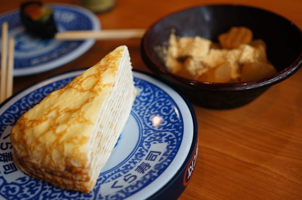 くら寿司藏壽司 Kura Sushi(松江南京店):(胖樺食記)台北市松江南京站くら寿司藏壽司Kura Sushi。物超所值迴轉壽司搭配高噱頭扭蛋。