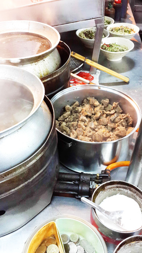 蔡沙茶羊肉:【羽諾食記】大龍夜市~蔡家沙茶羊肉