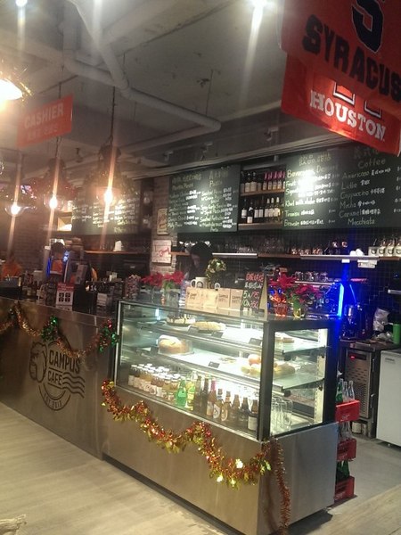 CAMPUS CAFE(忠孝店)：《台北》CAMPUS CAFE│校園新美式風味餐廳 內有活招牌@忠孝復興站