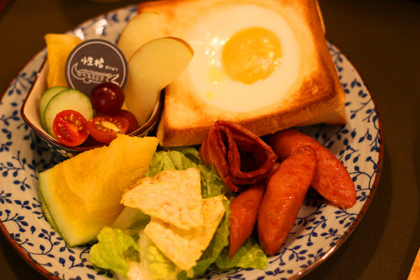 性格せいかく 早午餐：[台南]巷弄內的人氣早午餐 性格せいかく 早午餐