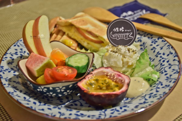 性格せいかく 早午餐:台南 北區.友善旅行 享用早午餐 性格せいかく