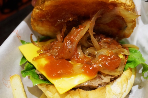 11oz COFFEE：[信義安和] 平價輕食咖啡 -11oz COFFEE  美味不貴!