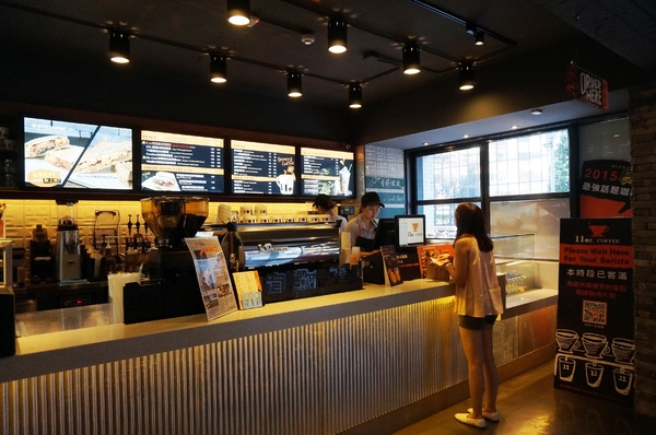 11oz COFFEE：[信義安和] 平價輕食咖啡 -11oz COFFEE  美味不貴!