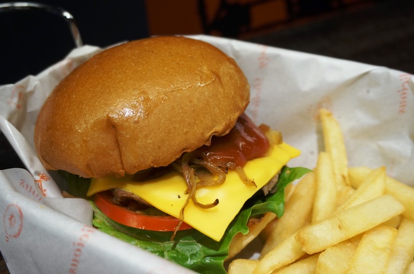 11oz COFFEE：[信義安和] 平價輕食咖啡 -11oz COFFEE  美味不貴!