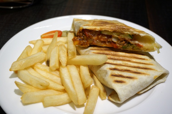 11oz COFFEE：[信義安和] 平價輕食咖啡 -11oz COFFEE  美味不貴!