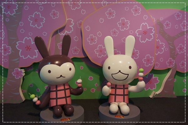 阿朗基愛旅行：【台北◍•ᴗ•◍華山1914文創園區】展覽・Aranzi阿朗基愛旅行｜跟著阿朗基一起環遊世界，賞櫻、逛夜市、香榭大道通通包