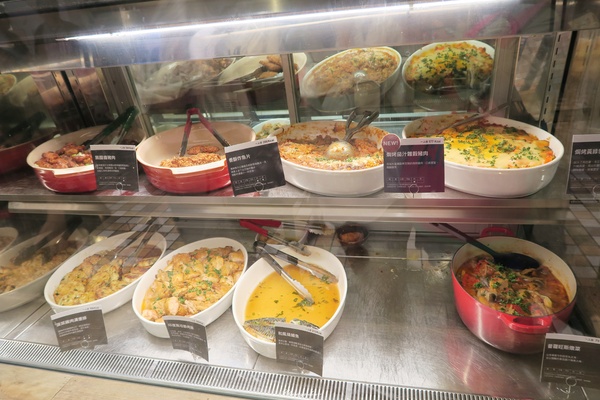 無印良品 Cafe & Meal MUJI (阪急店)：台北捷運市府站Café&Meal MUJI~無印良品也跨足餐飲界啦