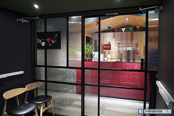 ita 義塔‧創義料理(台北重慶南店)：◆台北中正。捷運台北車站【Ita 義塔創義料理】美味義起來！義大利料理分享餐。排餐。義大利麵。燉飯。披薩