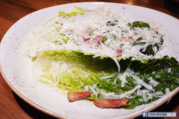 ita 義塔‧創義料理(台北重慶南店)：◆台北中正。捷運台北車站【Ita 義塔創義料理】美味義起來！義大利料理分享餐。排餐。義大利麵。燉飯。披薩