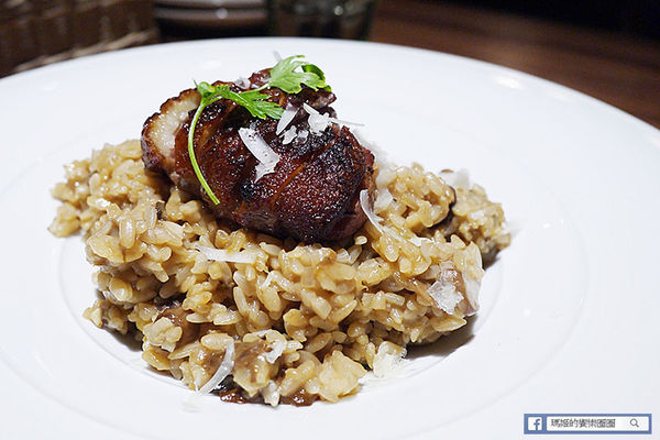 ita 義塔‧創義料理(台北重慶南店)：◆台北中正。捷運台北車站【Ita 義塔創義料理】美味義起來！義大利料理分享餐。排餐。義大利麵。燉飯。披薩