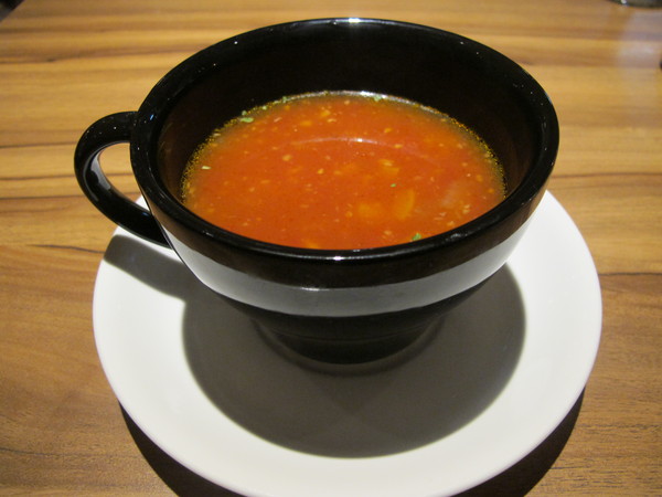 ita 義塔‧創義料理(台北重慶南店)：(食記)王品旗下新秀ita義塔‧創義料理。台北市重慶南路交通便利。餐點表現中規中矩。飲料甜點創意十足滋味普普。