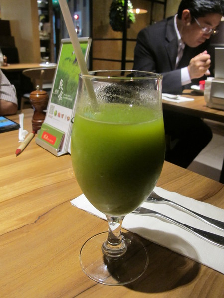 ita 義塔‧創義料理(台北重慶南店)：(食記)王品旗下新秀ita義塔‧創義料理。台北市重慶南路交通便利。餐點表現中規中矩。飲料甜點創意十足滋味普普。