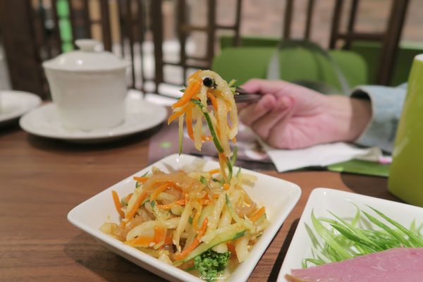 天香樓mini(微風廣場松高店)：台北 捷運市府站 天香樓mini~亞都麗緻經典自助式杭菜