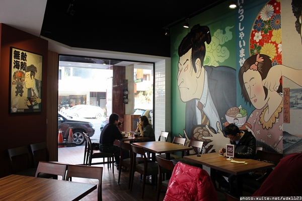 滿燒肉丼食堂(青海店)：滿燒肉丼食堂 (青海店)✪滿滿的肉好幸福~103.12.16