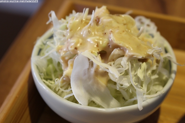 滿燒肉丼食堂(青海店)：滿燒肉丼食堂 (青海店)✪滿滿的肉好幸福~103.12.16