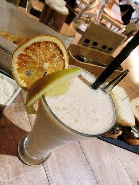 Fabrica 椅子：《口碑券》Fabrica 椅子│創意十足咖啡廳 創出獨特口味的分子雪糕@信義安和站