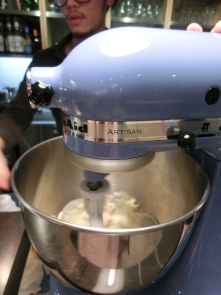 Fabrica 椅子：《口碑券》Fabrica 椅子│創意十足咖啡廳 創出獨特口味的分子雪糕@信義安和站