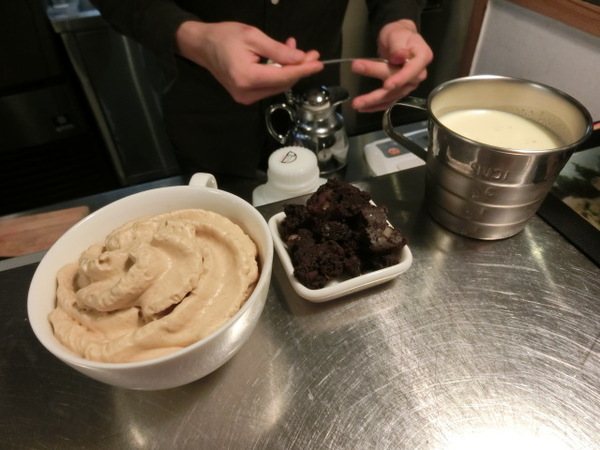 Fabrica 椅子：《口碑券》Fabrica 椅子│創意十足咖啡廳 創出獨特口味的分子雪糕@信義安和站