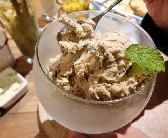 Fabrica 椅子：《口碑券》Fabrica 椅子│創意十足咖啡廳 創出獨特口味的分子雪糕@信義安和站