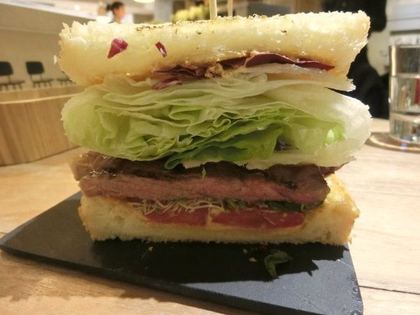 Fabrica 椅子：《口碑券》Fabrica 椅子│創意十足咖啡廳 創出獨特口味的分子雪糕@信義安和站