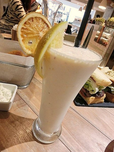 Fabrica 椅子：《口碑券》Fabrica 椅子│創意十足咖啡廳 創出獨特口味的分子雪糕@信義安和站